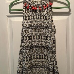 NWT- THML tank with salmon colored fringe - size Small